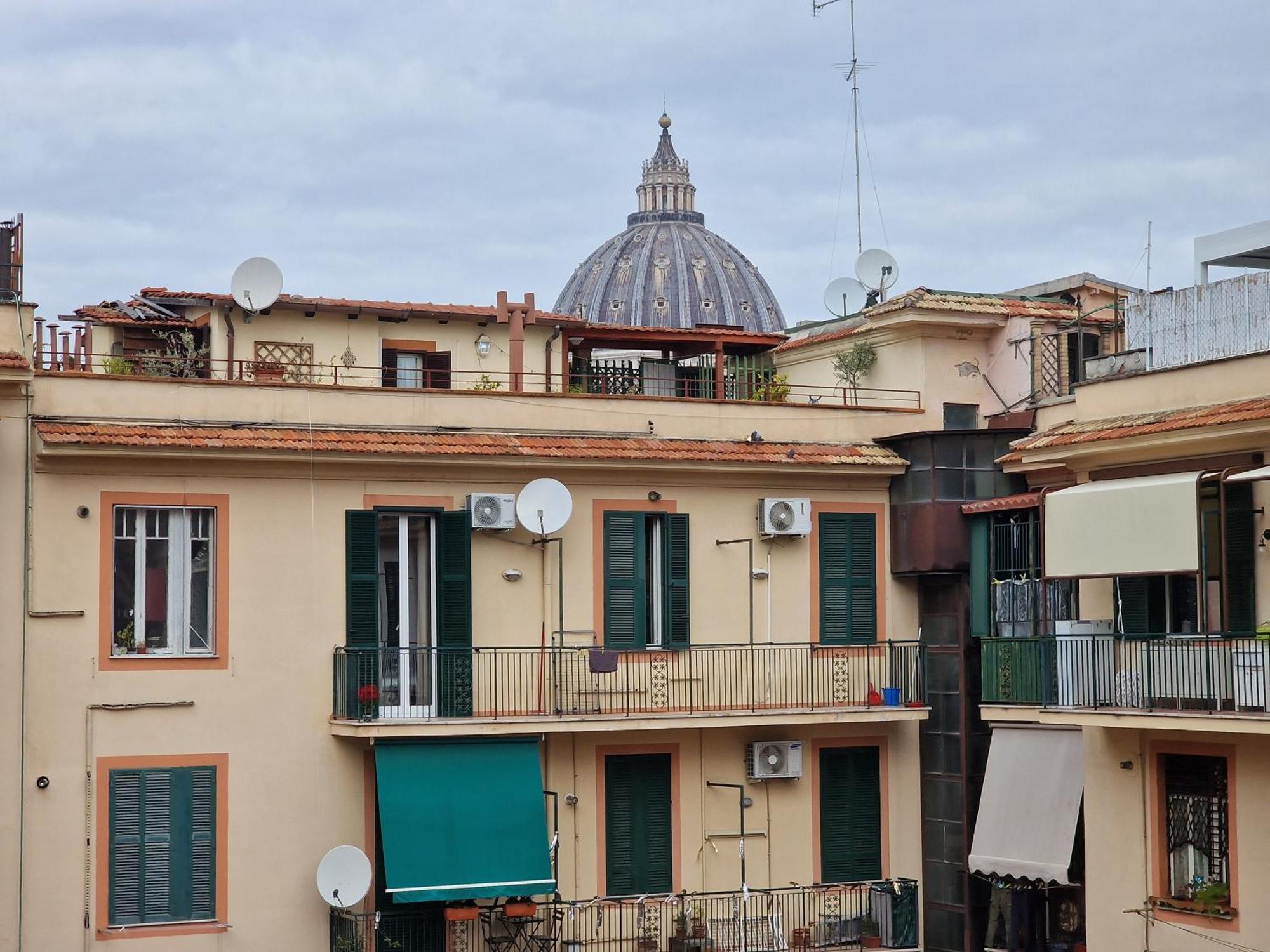 Vatican Bells Rome Bagian luar foto